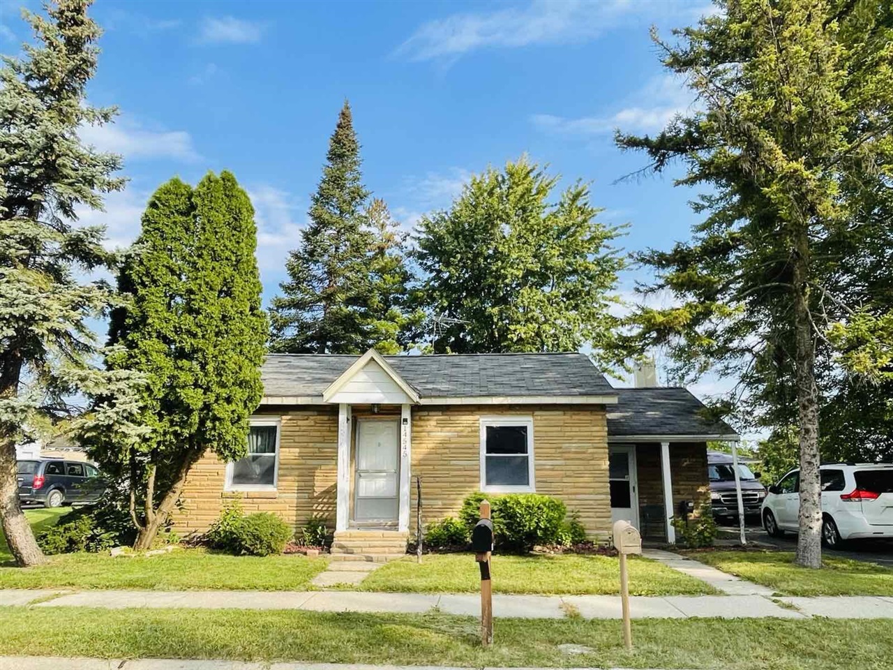 Hoerning Ave, Warren, MI 48088