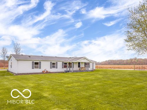 431 W Washington St, Westport, IN, 47283-9374 | Card Image