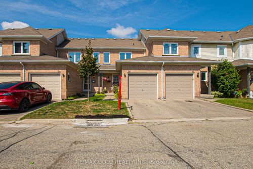 13-26 Wickstead Crt, Brampton, ON, L6R1N8 | Card Image