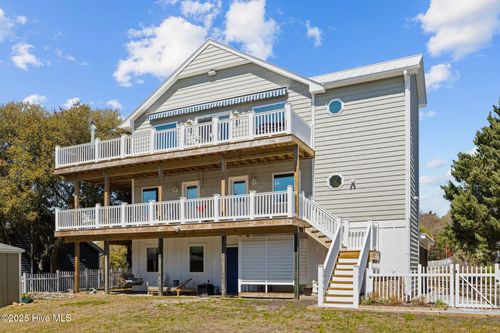 110 Wyndward Ct, Emerald Isle, NC, 28594-2100 | Card Image