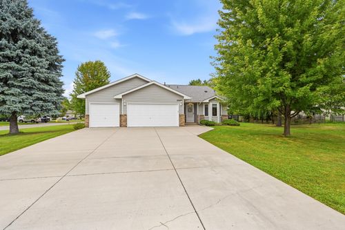 23083 Hearth Ave N, Forest Lake, MN, 55025-8518 | Card Image