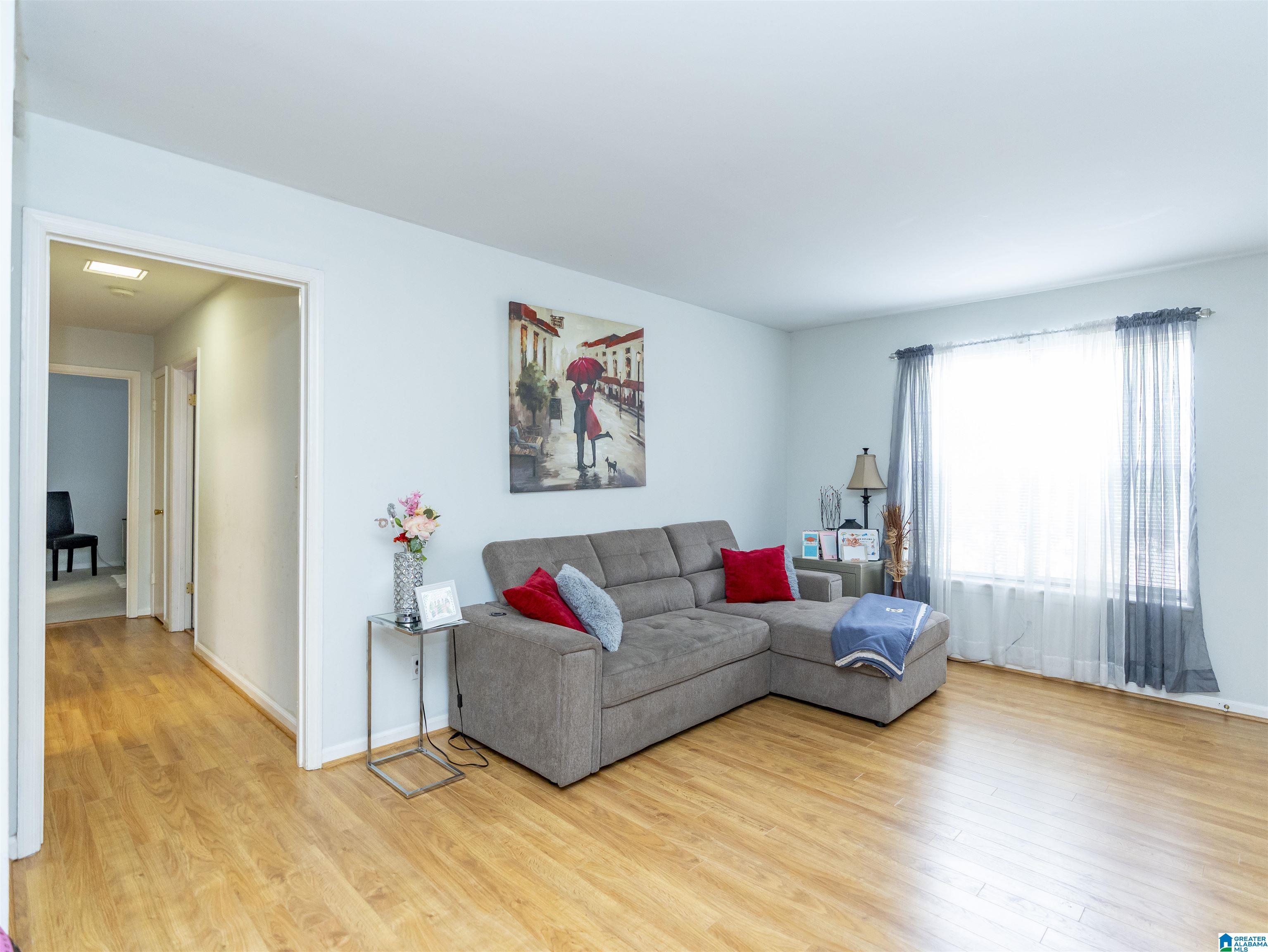 Residential in VESTAVIA HILLS 4