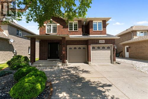 1376 Lakeview Ave., Windsor, ON, N8P1P1 | Card Image