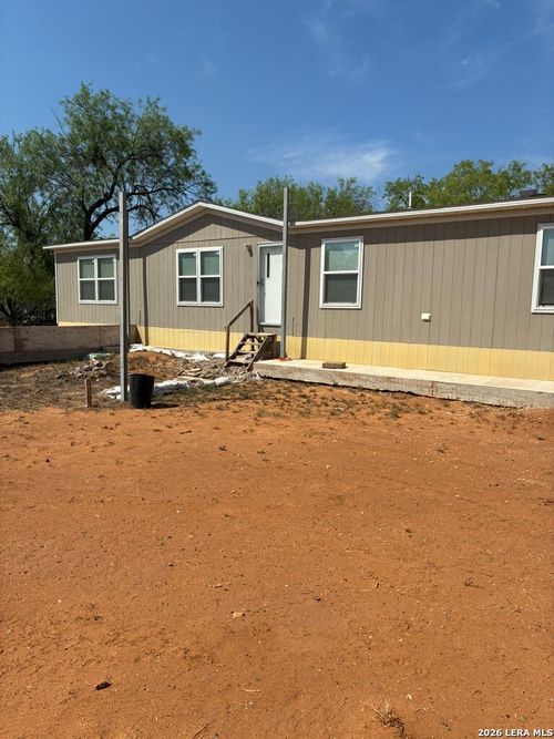 60 Childress Rd, Cotulla, TX, 78014-5081 | Card Image