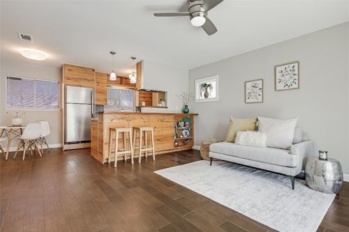 8101 Rockwood Ln, Austin, TX, 78757-8022 | Card Image