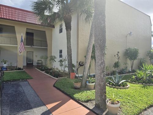112 Lake Dora Dr, West Palm Beach, FL, 33411-2349 | Card Image