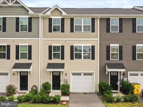 272 Rhea Dr, MARTINSBURG, WV, 25403-1747 | Card Image