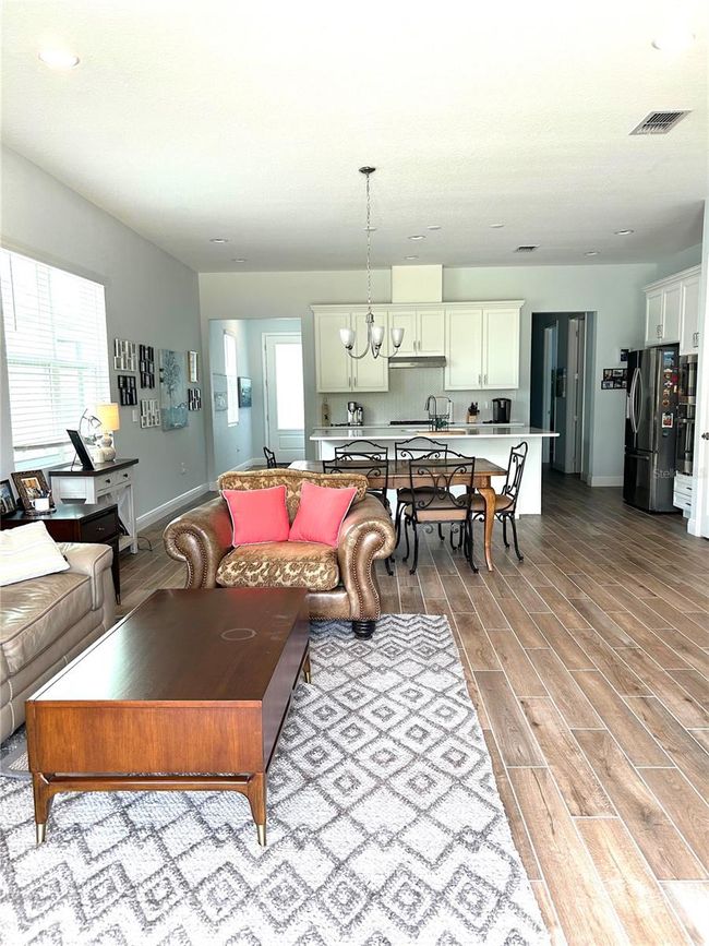 2042 Key Bay Trl, House other with 2 bedrooms, 2 bathrooms and null parking in KISSIMMEE FL | Image 11