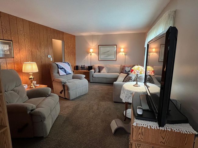 Living Room | Image 29
