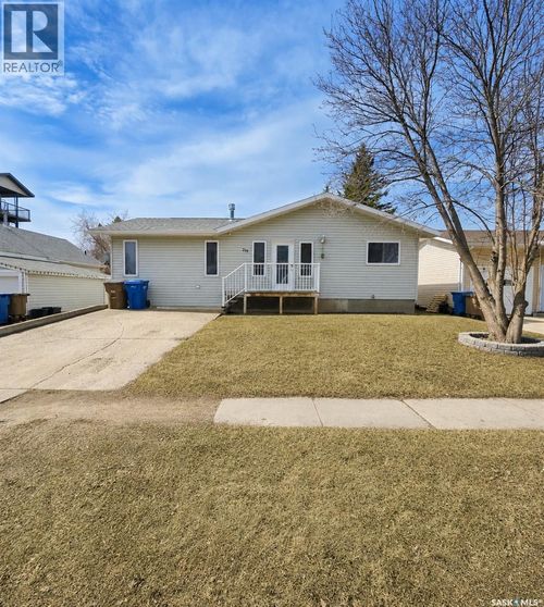 219 Crawford Ave W, Melfort, SK, S0E1A0 | Card Image