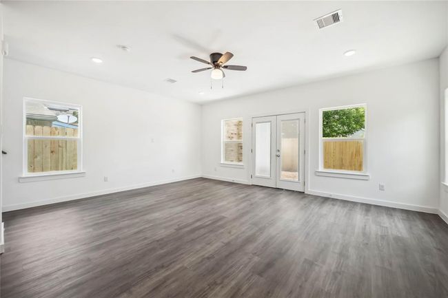 5608 Hollow Pines Dr, House other with 3 bedrooms, 4 bathrooms and 1 parking in Houston TX | Image 9