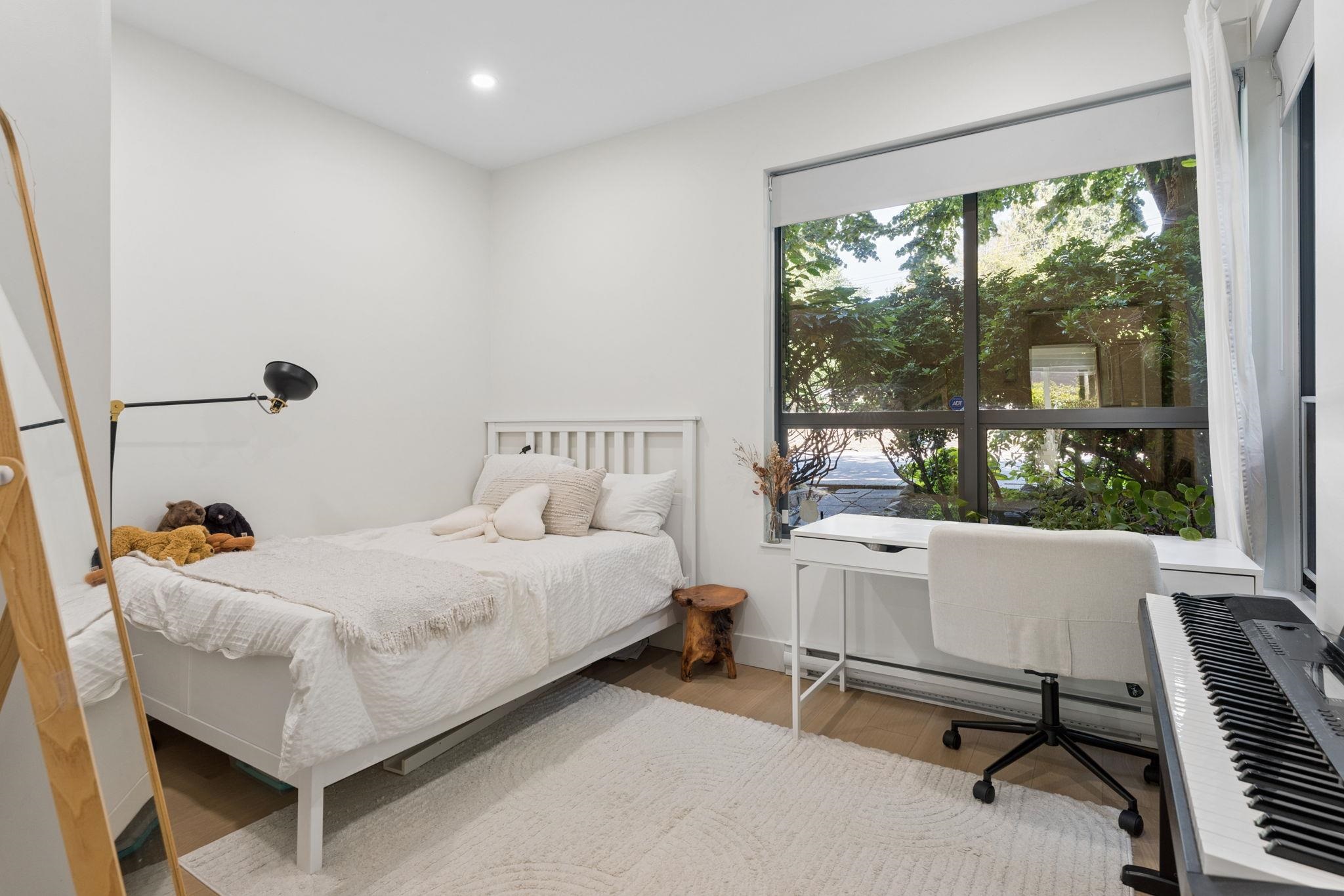 Residential in West Vancouver 5