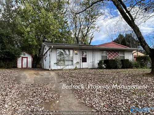 3210 Yale Cir Nw, Huntsville, AL, 35810-3466 | Card Image
