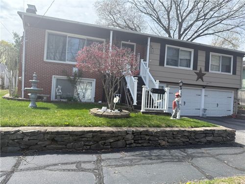 194 Parkside Ave, Pawtucket, RI, 02861-2732 | Card Image