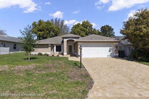 8143 Laurel Green Dr, SPRING HILL, FL, 34606-7252 | Card Image
