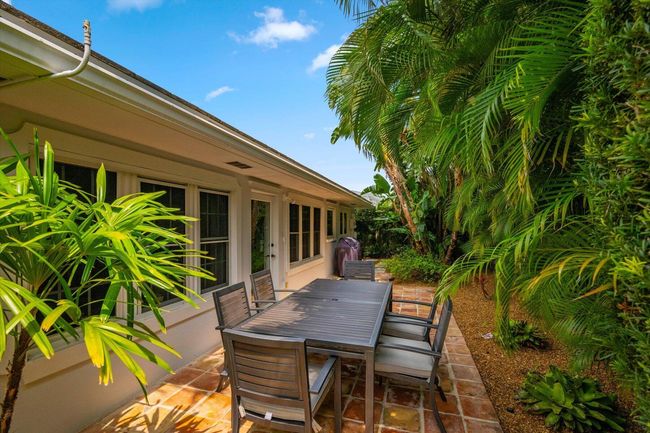 182 Beacon Ln, House other with 3 bedrooms, 2 bathrooms and null parking in Jupiter Inlet Colony FL | Image 24
