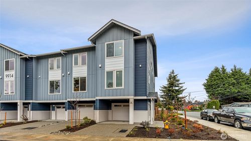 apt-d7-16111 36th Ave W, Lynnwood, WA, 98087-1559 | Card Image