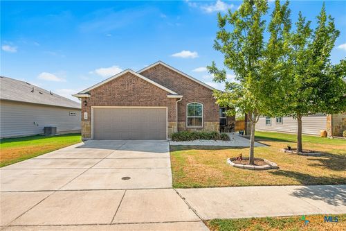 464 Copper Hill Dr, New Braunfels, TX, 78130-5095 | Card Image