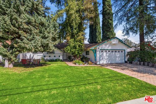 16809 Armstead St, Granada Hills, CA, 91344-2704 | Card Image