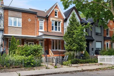 58 Massey St, Home with 5 bedrooms, 3 bathrooms and 1 parking in Toronto ON | Image 1