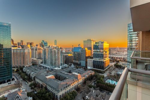 unit-19a-2300 Wolf St, Dallas, TX, 75201-7056 | Card Image