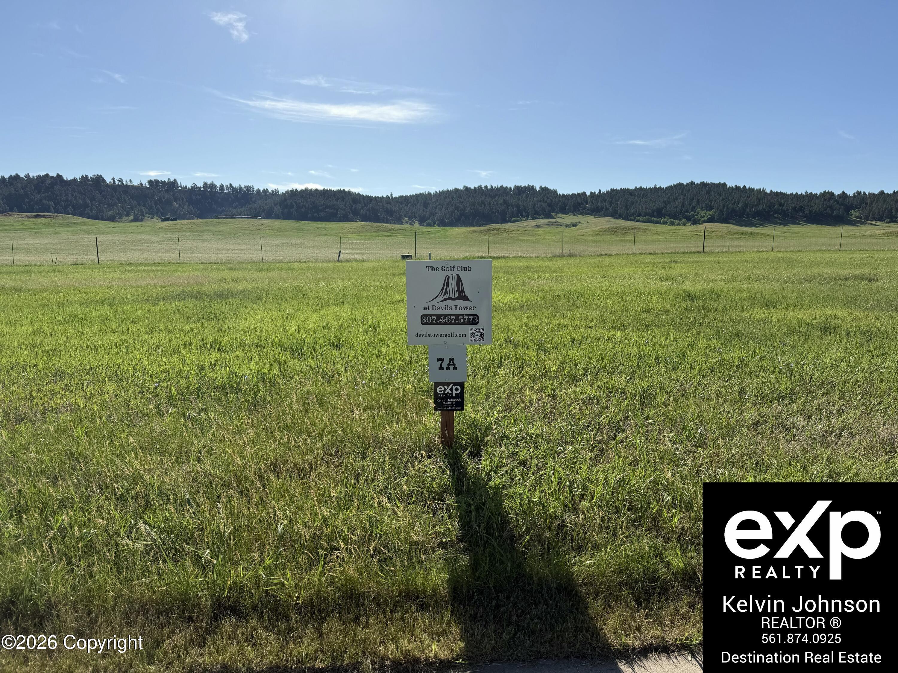 Land in Hulett
