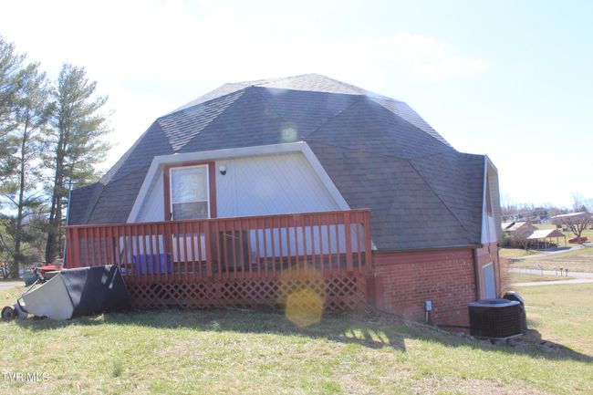 141 Clyde Ellis Dr, House other with 3 bedrooms, 2 bathrooms and null parking in Pennington Gap VA | Image 38