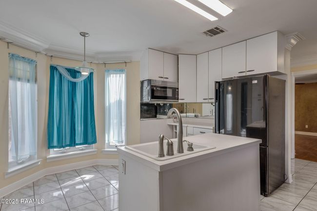 18-web-or-mls-111 Georgetown Loop-18 | Image 18