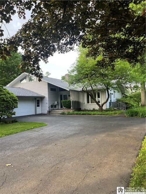 97 N Gale St, Westfield, NY, 14787-9792 | Card Image