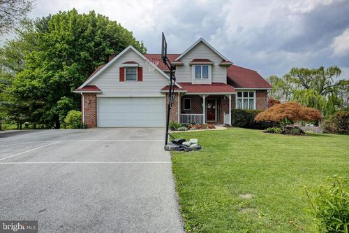 64 Diller Dr, SHIPPENSBURG, PA, 17257-9709 | Card Image