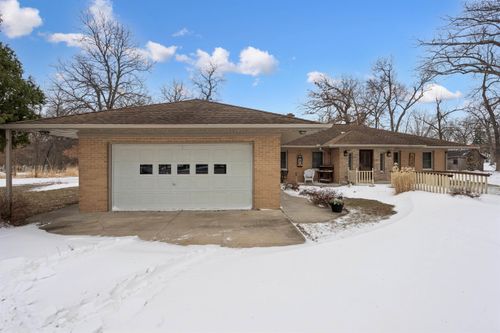 1615 1st St E, Independence, IA, 50644-3156 | Card Image