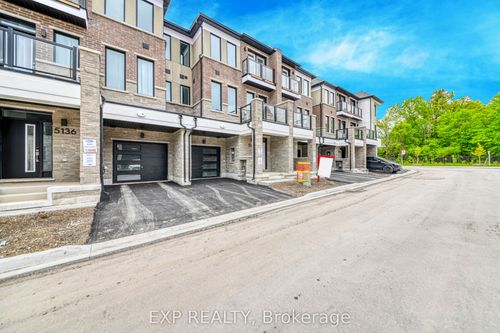 5138 Vetere St, Mississauga, ON, L5M2S8 | Card Image