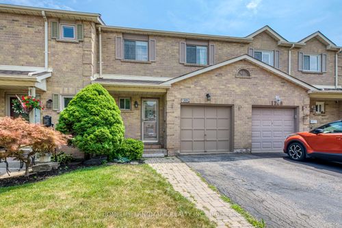 1226 Cottonwood Cres, Oakville, ON, L6M2W6 | Card Image