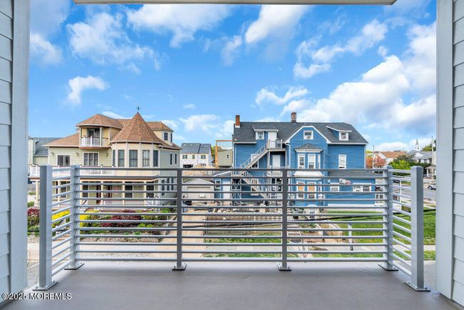outdoor balcony | Image 10