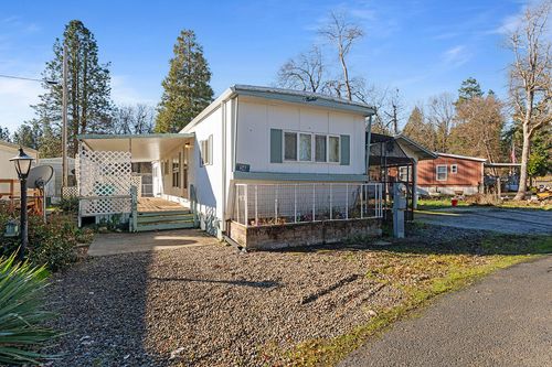 36-22071 Highway 62, Shady Cove, OR, 97539-9419 | Card Image