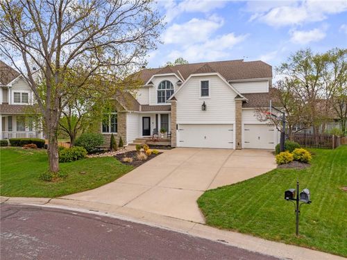 5209 W 161st St, Overland Park, KS, 66085-8958 | Card Image