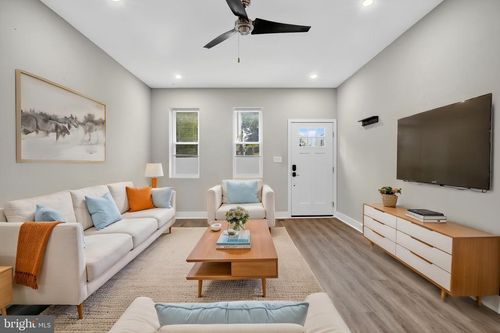 2467 Amber St, PHILADELPHIA, PA, 19125-1620 | Card Image