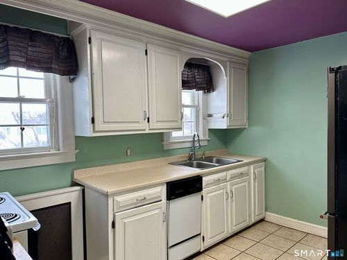 488 Parker Ave S, Meriden, CT, 06450-5959 | Card Image