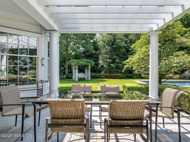 35 Club Rd, House other with 6 bedrooms, 8 bathrooms and null parking in Riverside CT | Image 26