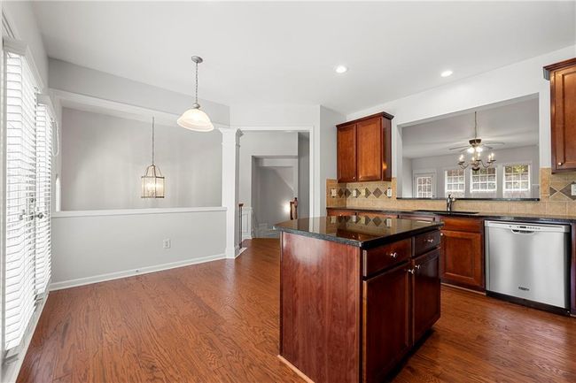 2798 Loftview Sq, Townhouse with 3 bedrooms, 4 bathrooms and null parking in Atlanta GA | Image 11