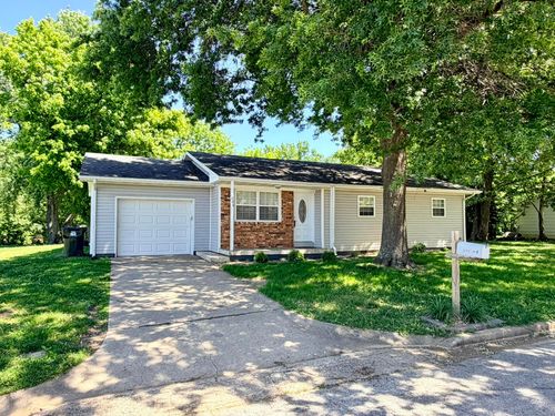 904 Oak Ridge Dr, Aurora, MO, 65605-2814 | Card Image