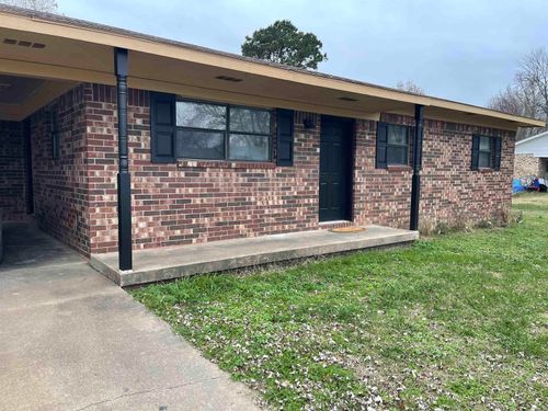 617 N 35th St, Ozark, AR, 72949-9576 | Card Image