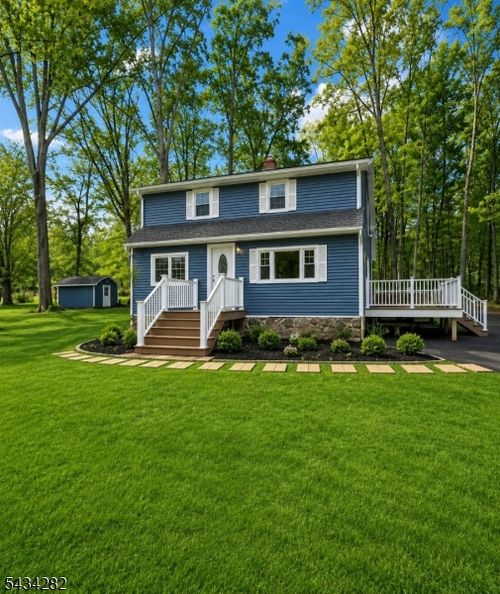 294 New Rd, Montague, NJ, 07827-3510 | Card Image