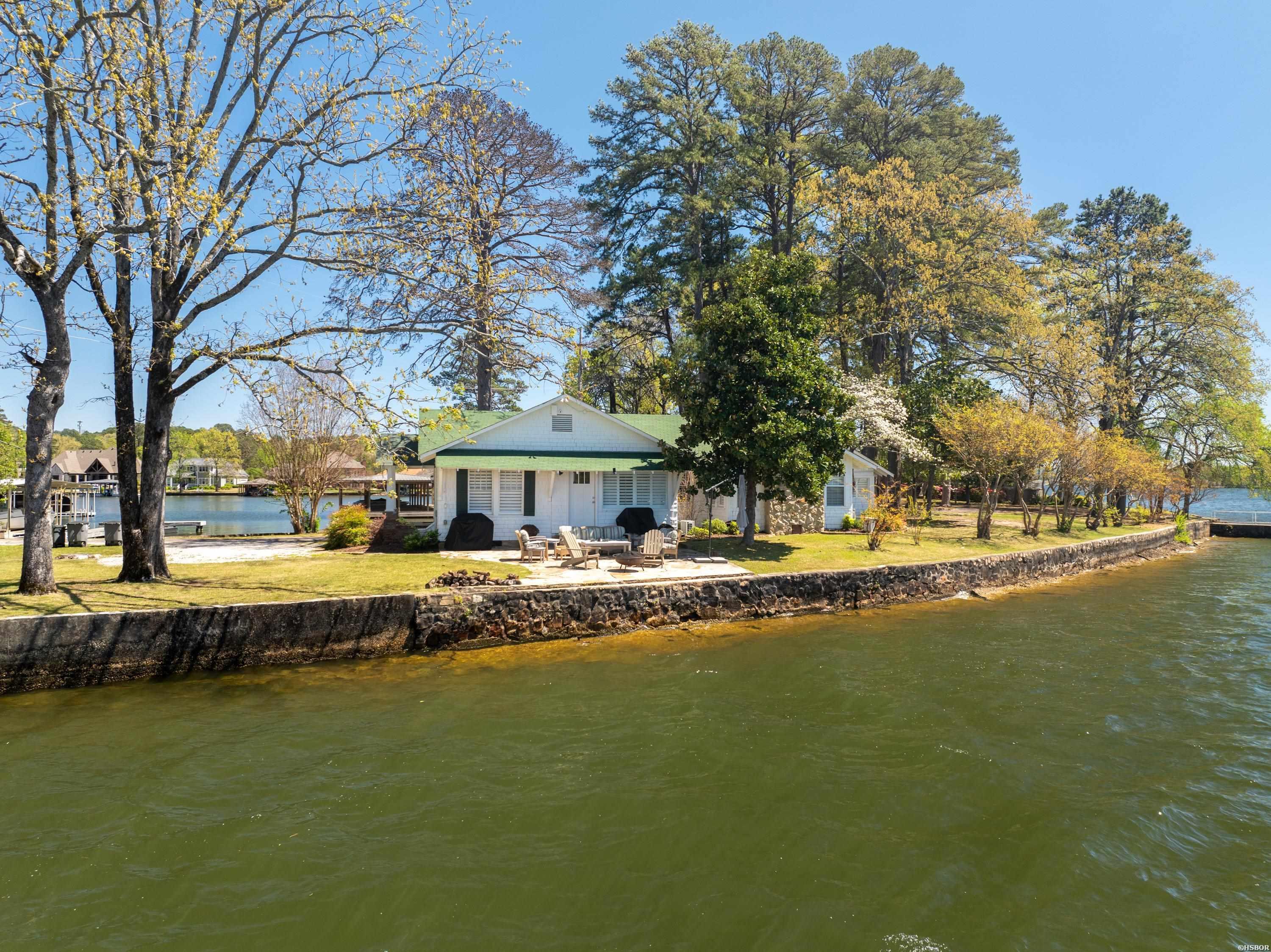 Ledgerwood Rd, Hot Springs, AR 71913
