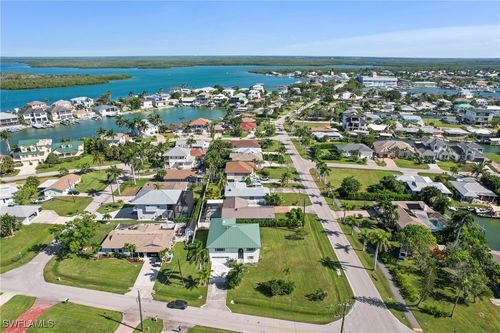 103 Tahiti Cir, NAPLES, FL, 34113-4010 | Card Image