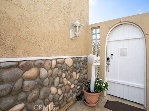 1903 Alsuna Ln, Huntington Beach, CA, 92648-3235 | Card Image
