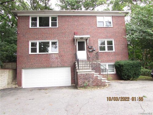 1-82 Laurel Pl, Yonkers, NY, 10704-3139 | Card Image