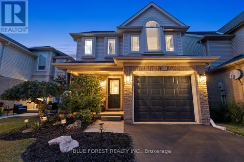 875 Blacksmith Street, London North (North M), ON, N6H5R5 | Card Image