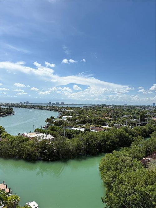 10e-7441 Wayne Ave, Miami Beach, FL, 33141-2540 | Card Image
