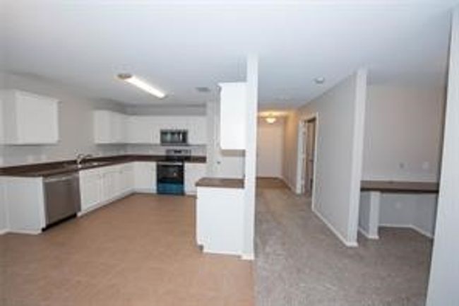 1410 Eagles Nest Trl, House other with 4 bedrooms, 2 bathrooms and null parking in Krum TX | Image 9